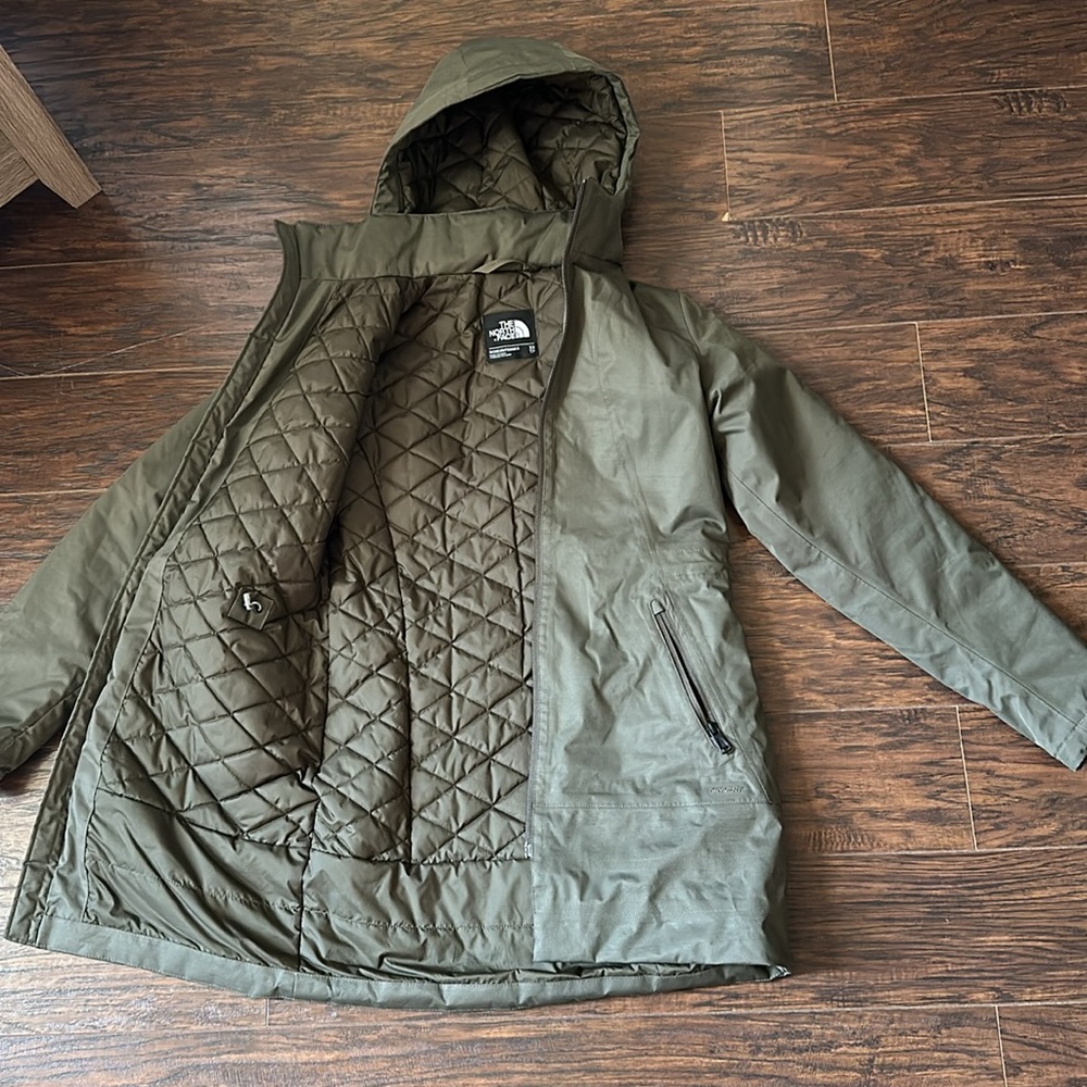 North Face Coat - image 3